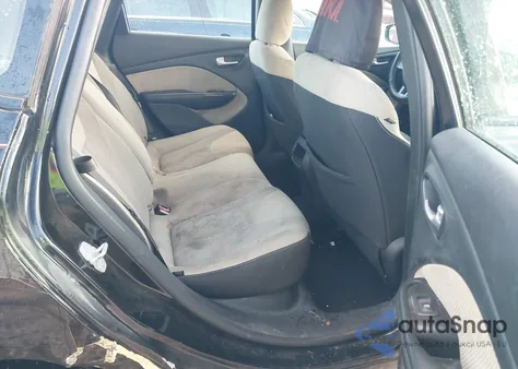 2015 Dodge Dart Sxt z USA, uszkodzony, nr VIN 1C3CDFBBXFD319611